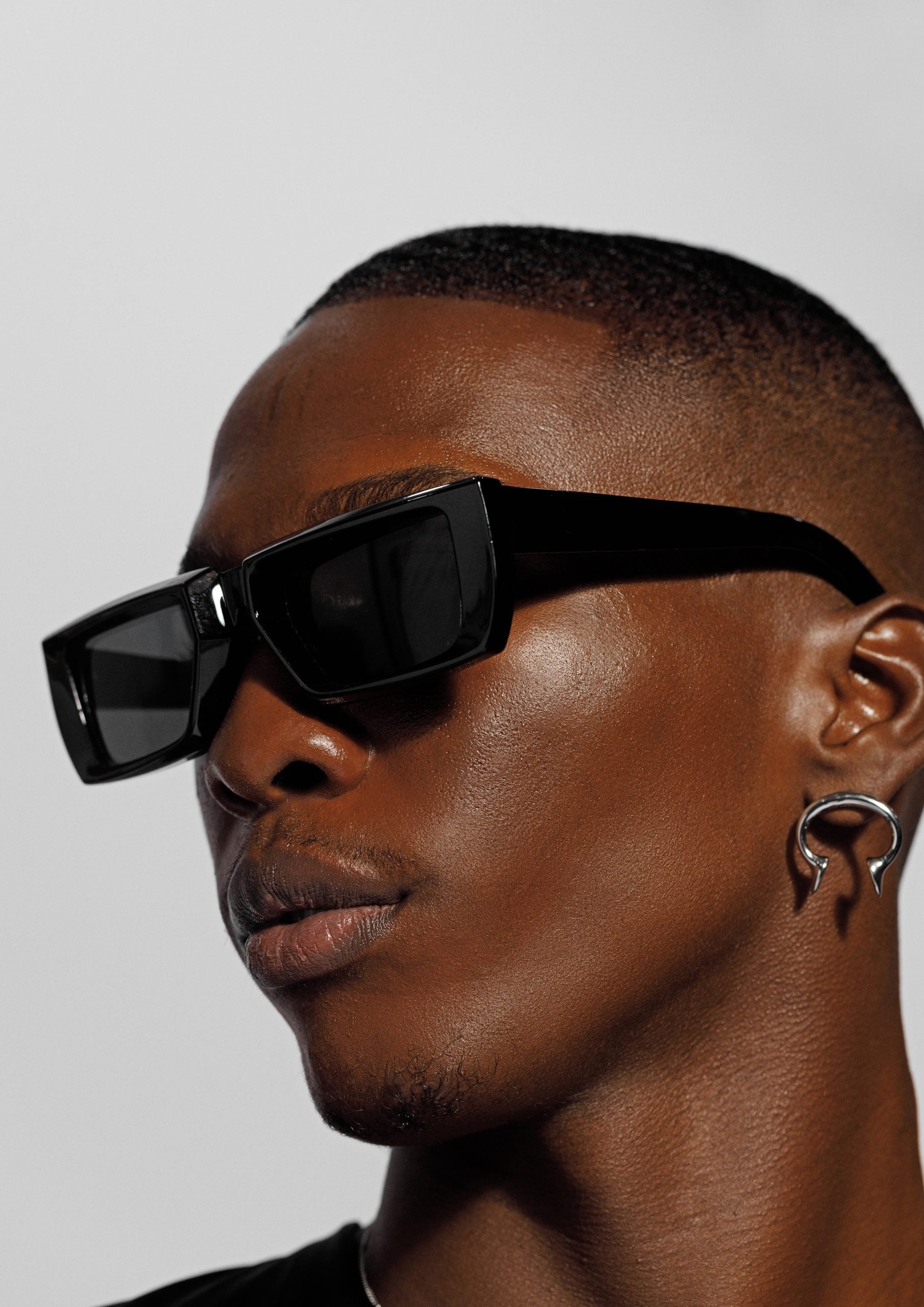 Singolo Medium Manilla Earrings image 2